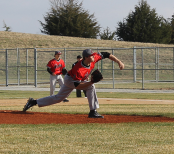 Bobby Mercier (11) pitches for the Links during a game against Norfolk. Photo by Lydia Rathe